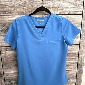 Mandala Women's Sky Blue V-Neck Short Sleeve Top
